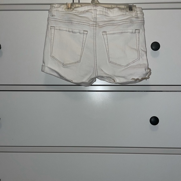 Women’s white jeans shorts - Picture 2 of 2